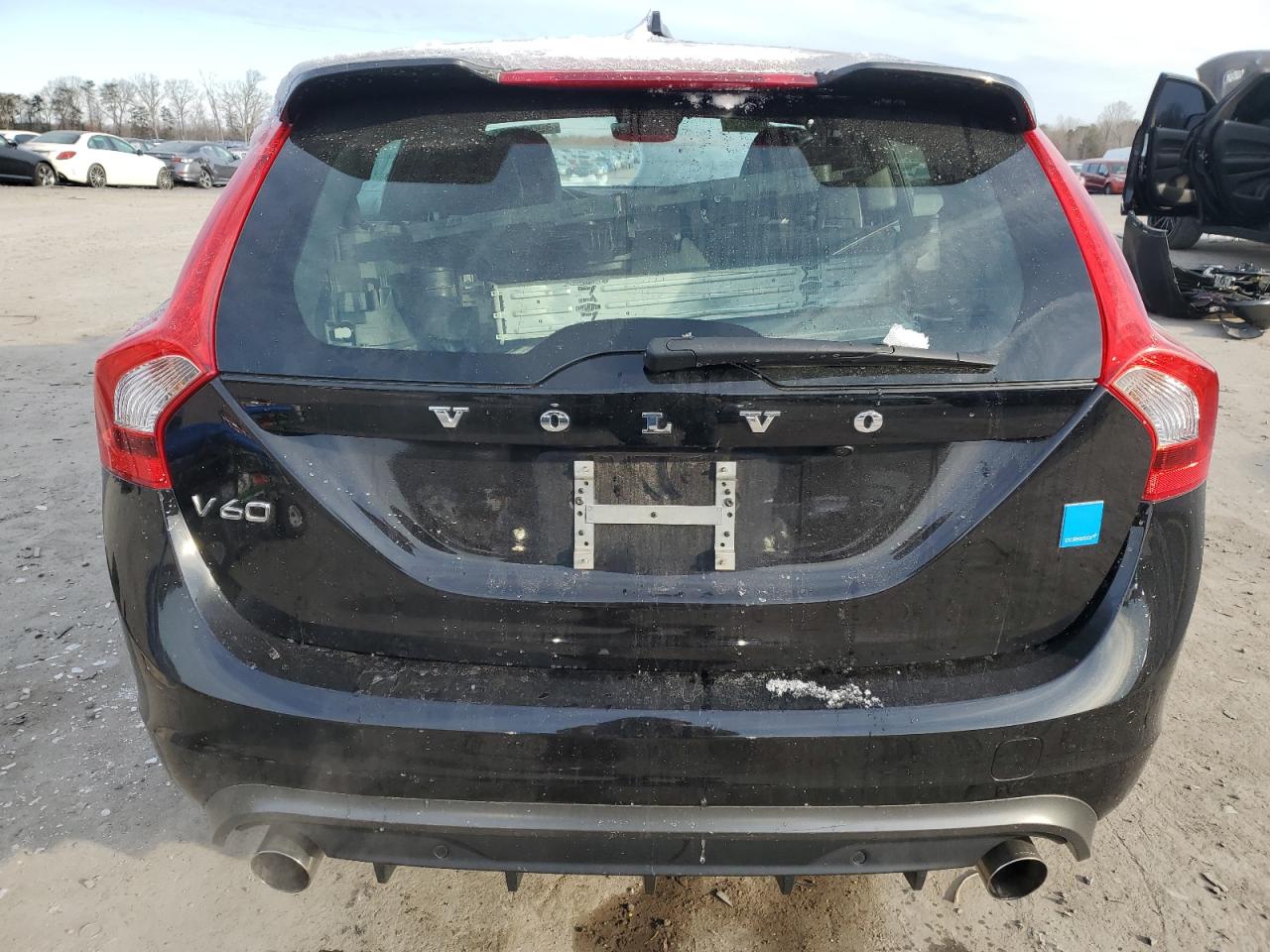 2018 Volvo V60 - Image 6