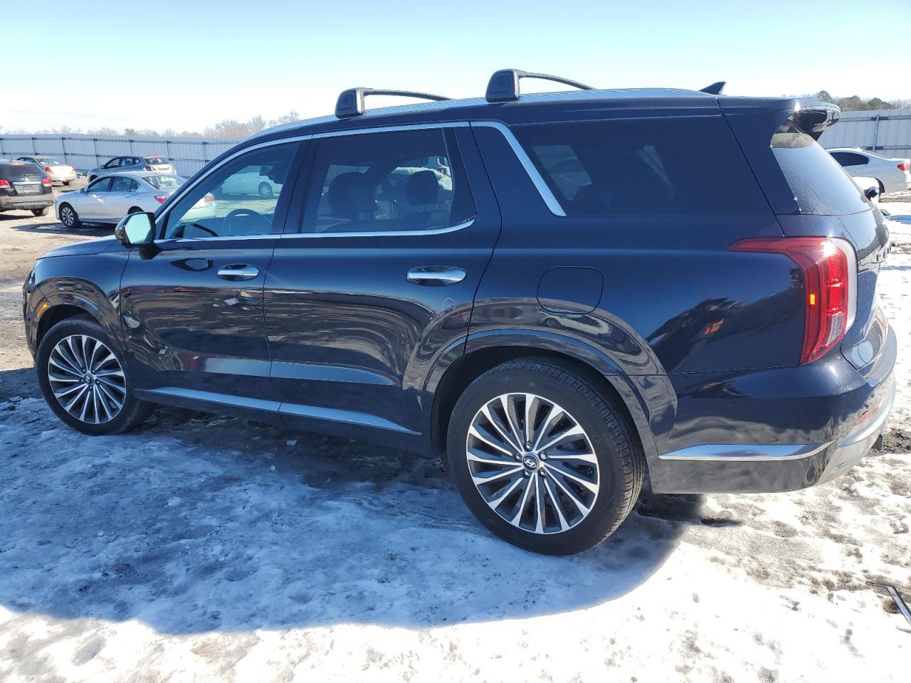 2023 Hyundai Palisade - Image 2