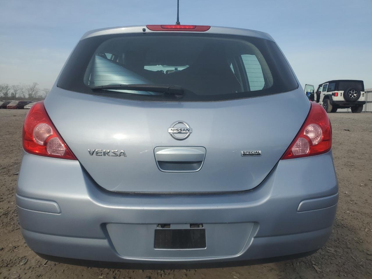 2012 Nissan Versa - Image 6