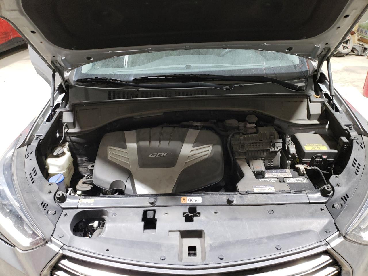 2017 Hyundai Santa Fe - Image 13