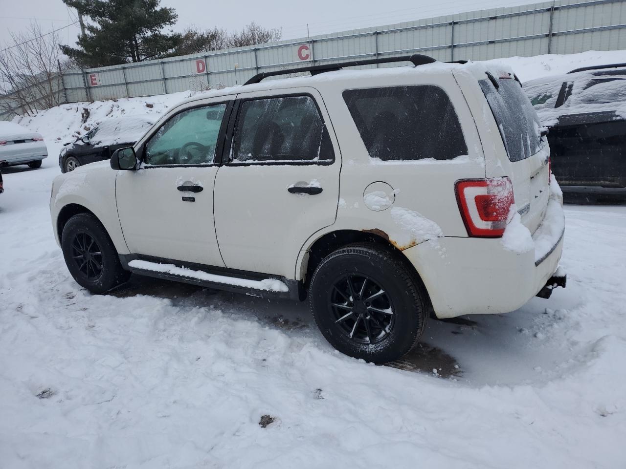2011 Ford Escape - Image 2