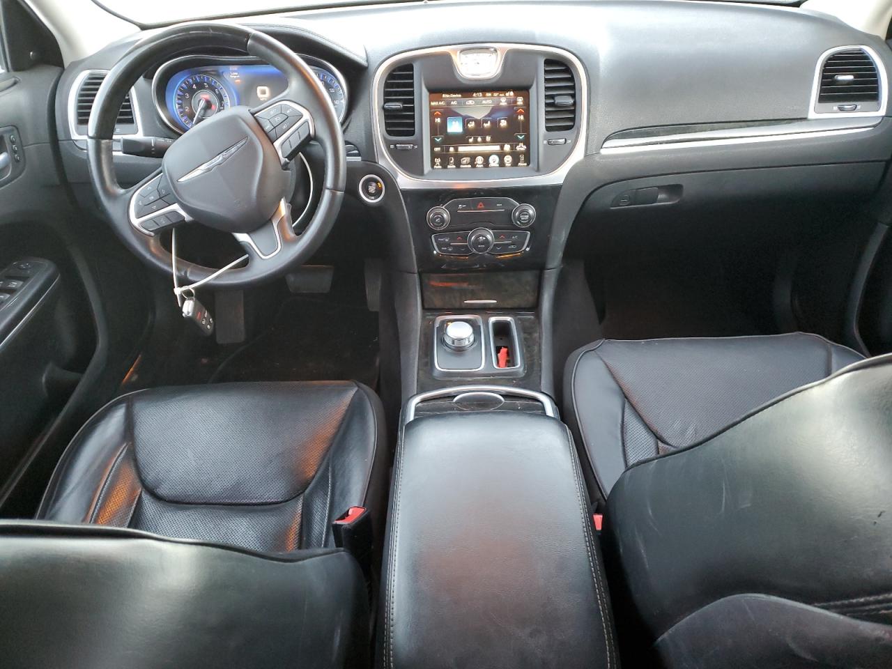 2016 Chrysler 300 - Image 8