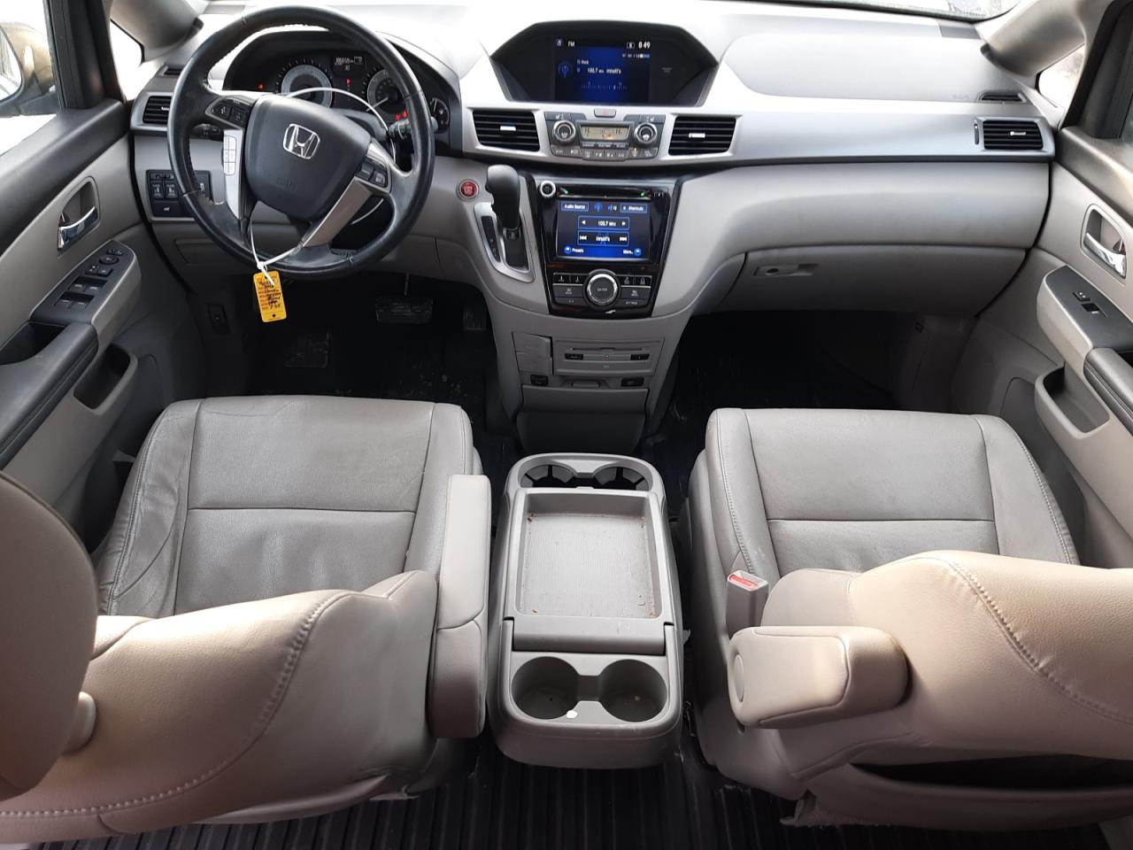 2016 Honda Odyssey - Image 8