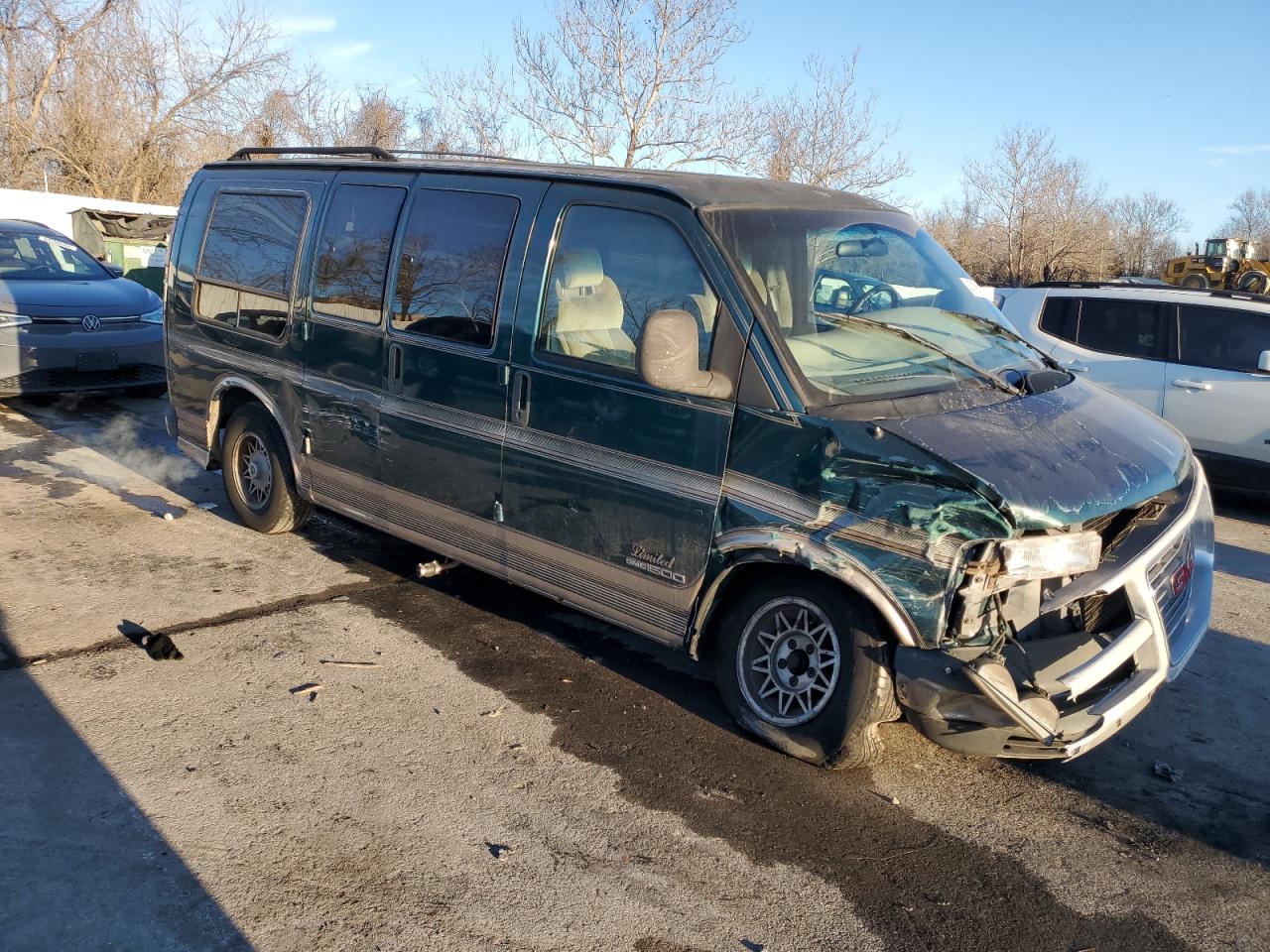 1999 GMC Savana - Image 4