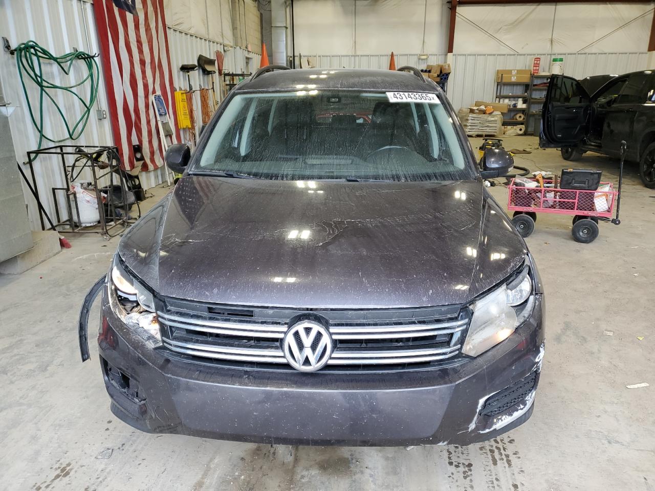 2016 Volkswagen Tiguan - Image 5