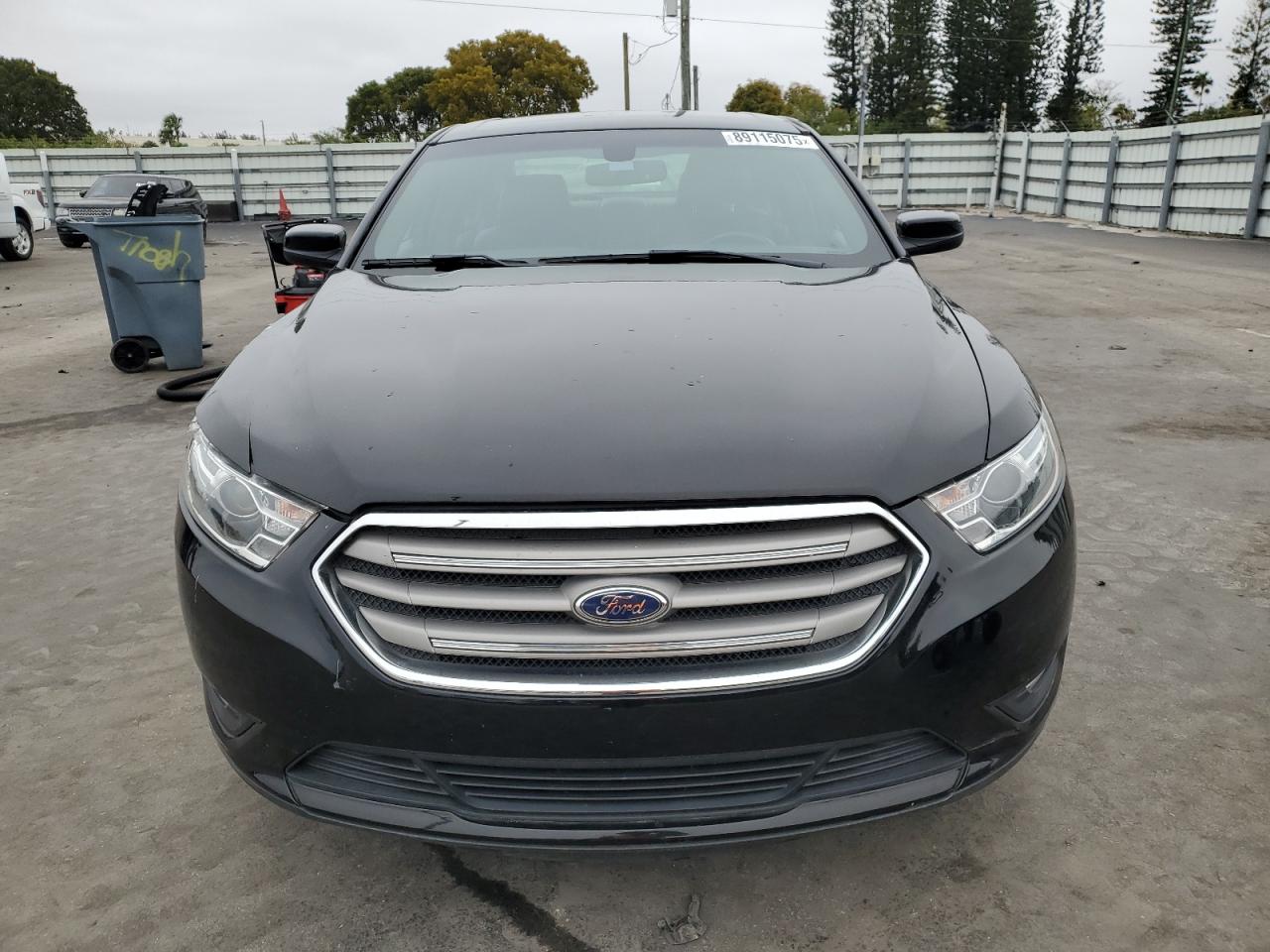 2018 Ford Taurus - Image 5