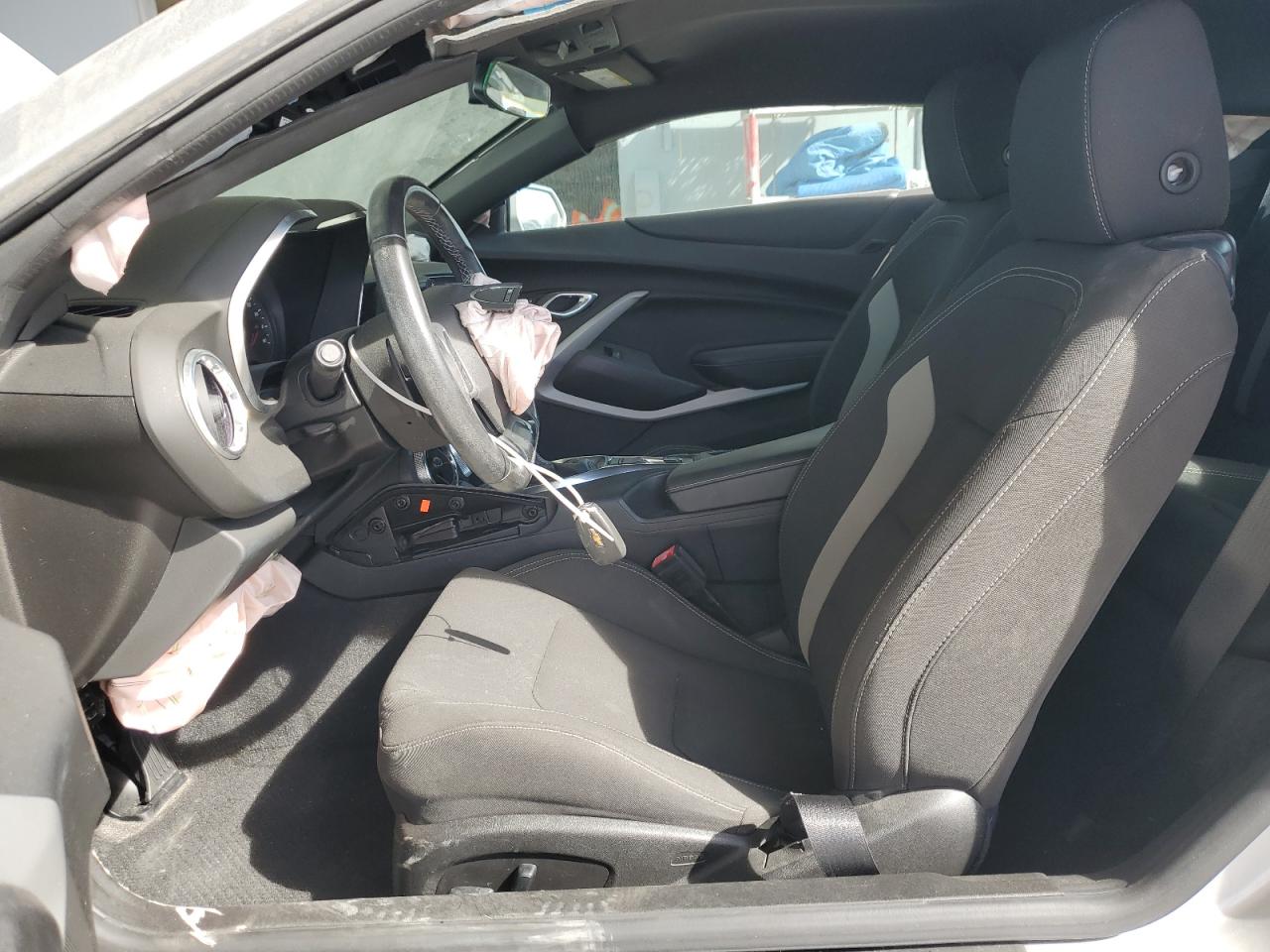 2018 Chevrolet Camaro - Image 7