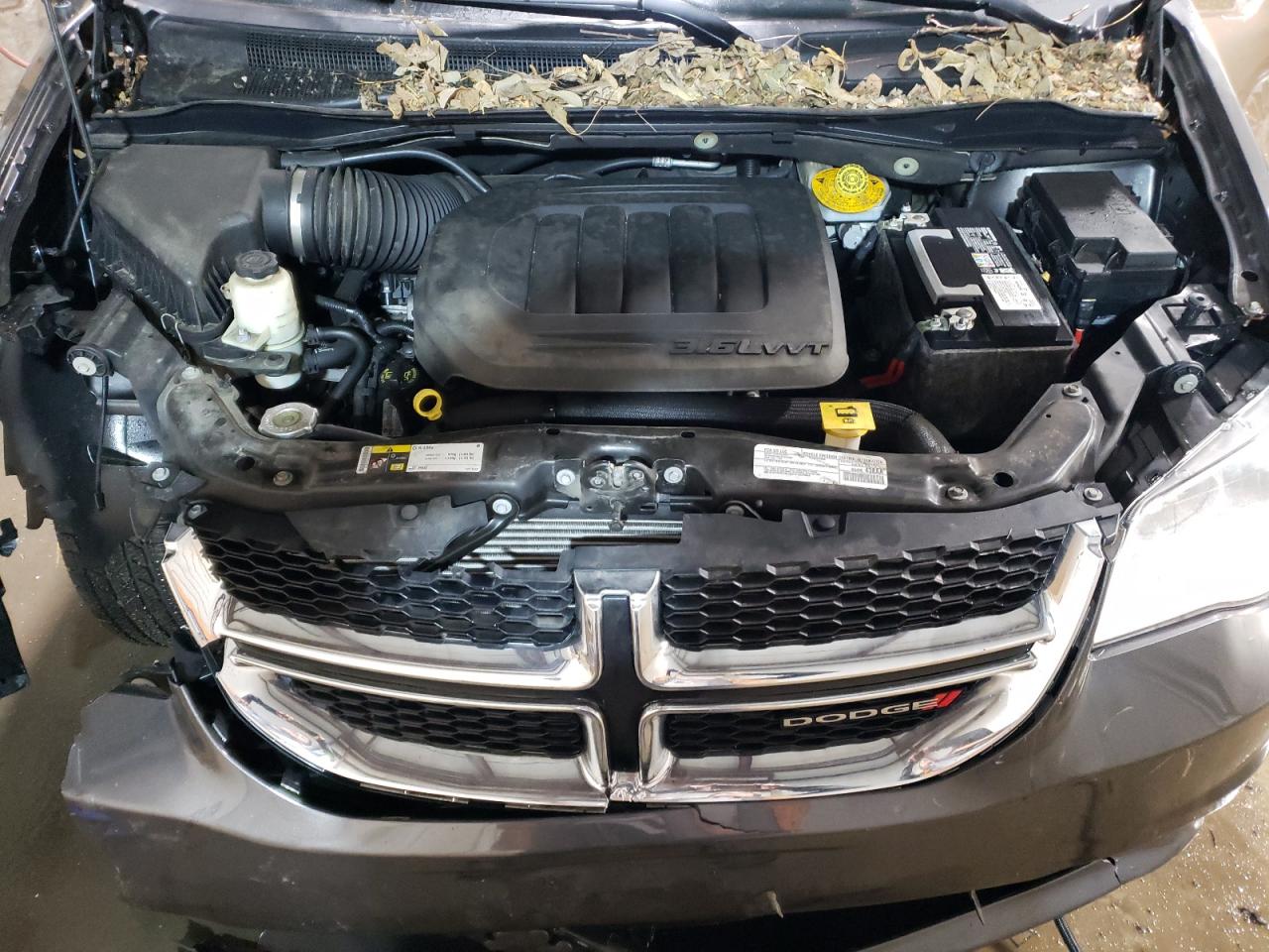 2019 Dodge Caravan - Image 11