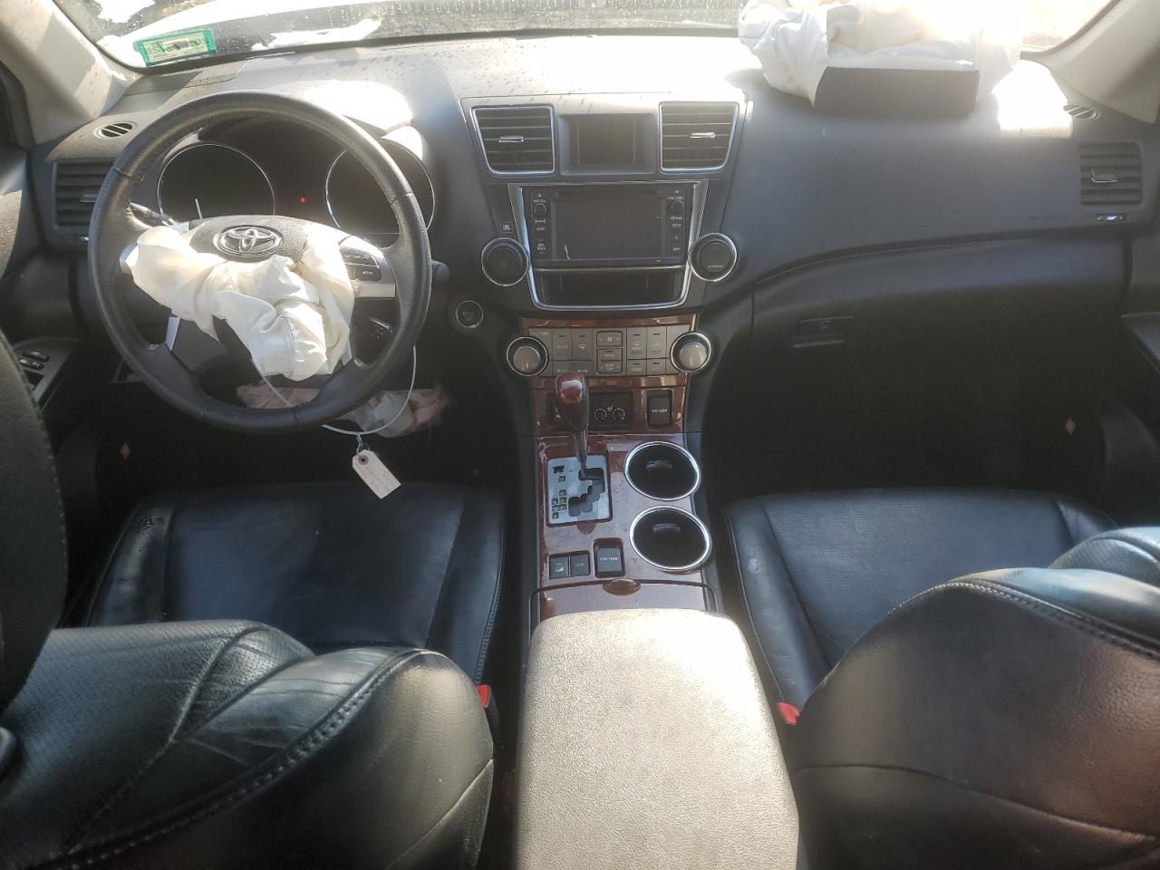 2013 Toyota Highlander - Image 8