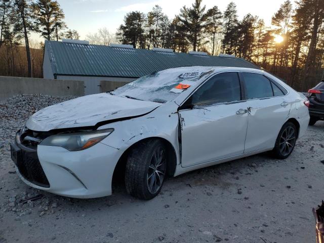  TOYOTA CAMRY 2015 Белы