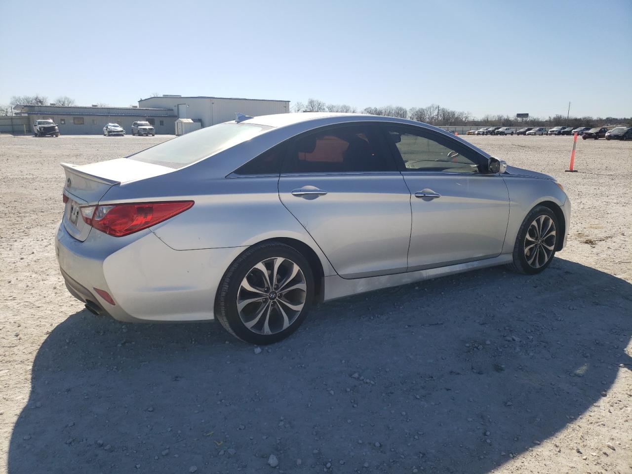 2014 Hyundai Sonata - Image 3