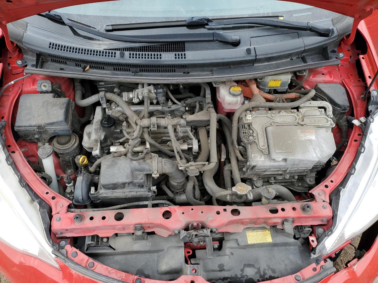 2014 Toyota Prius - Image 11