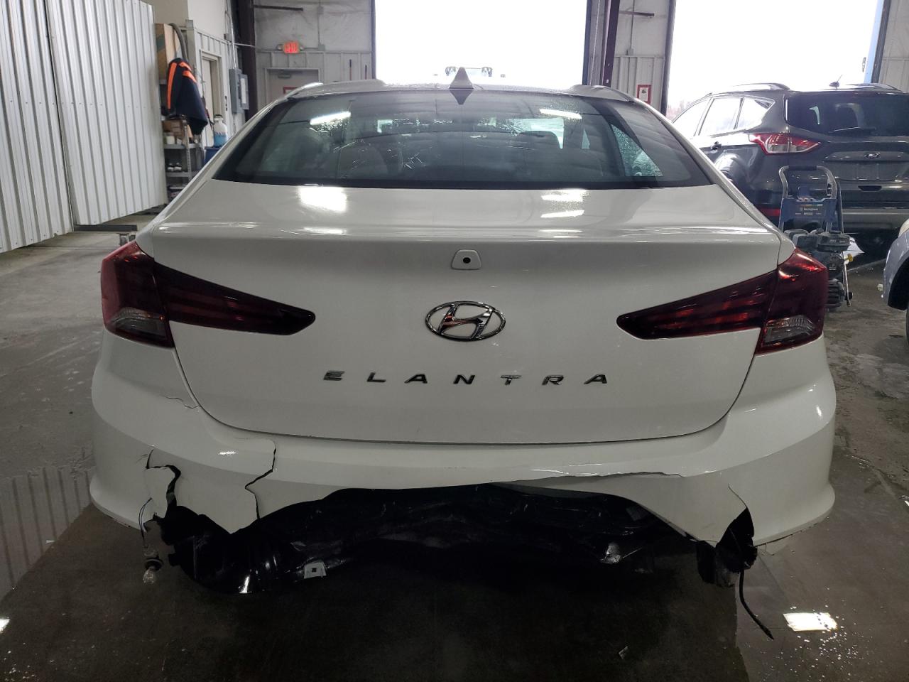2019 Hyundai Elantra - Image 6