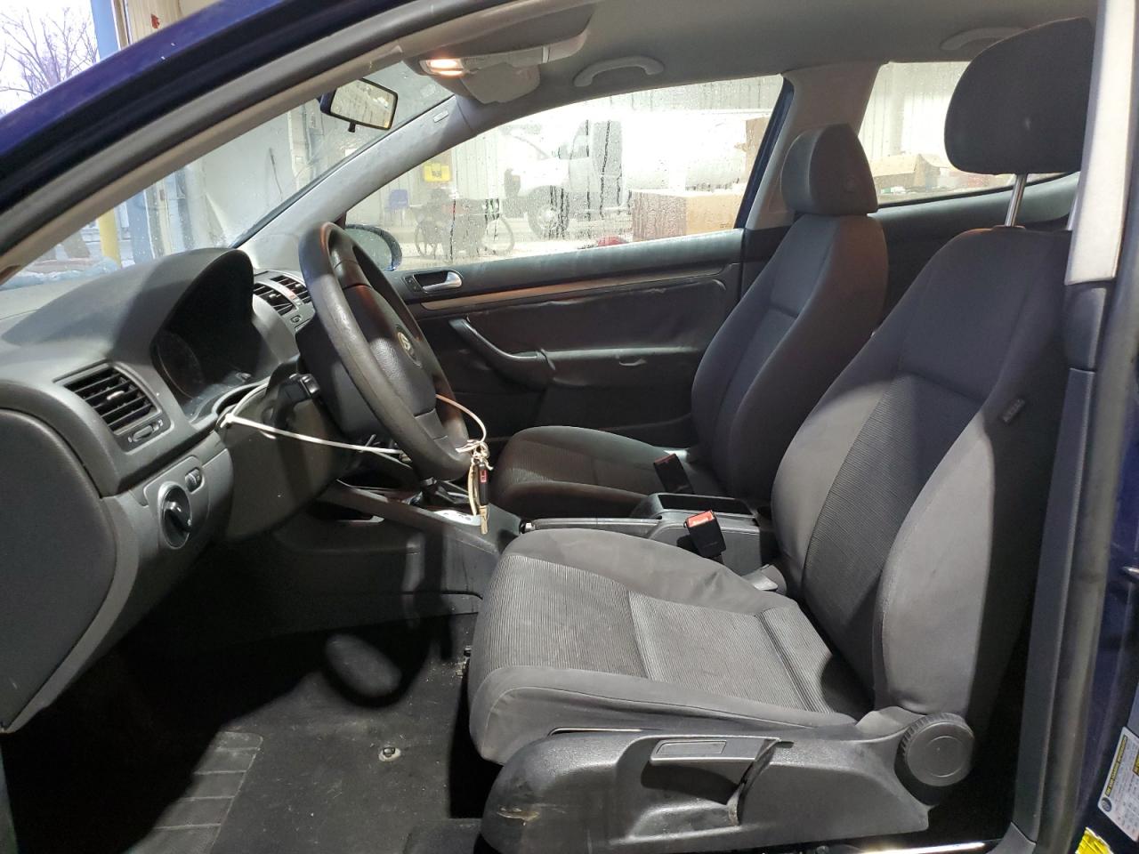 2007 Volkswagen Golf - Image 7