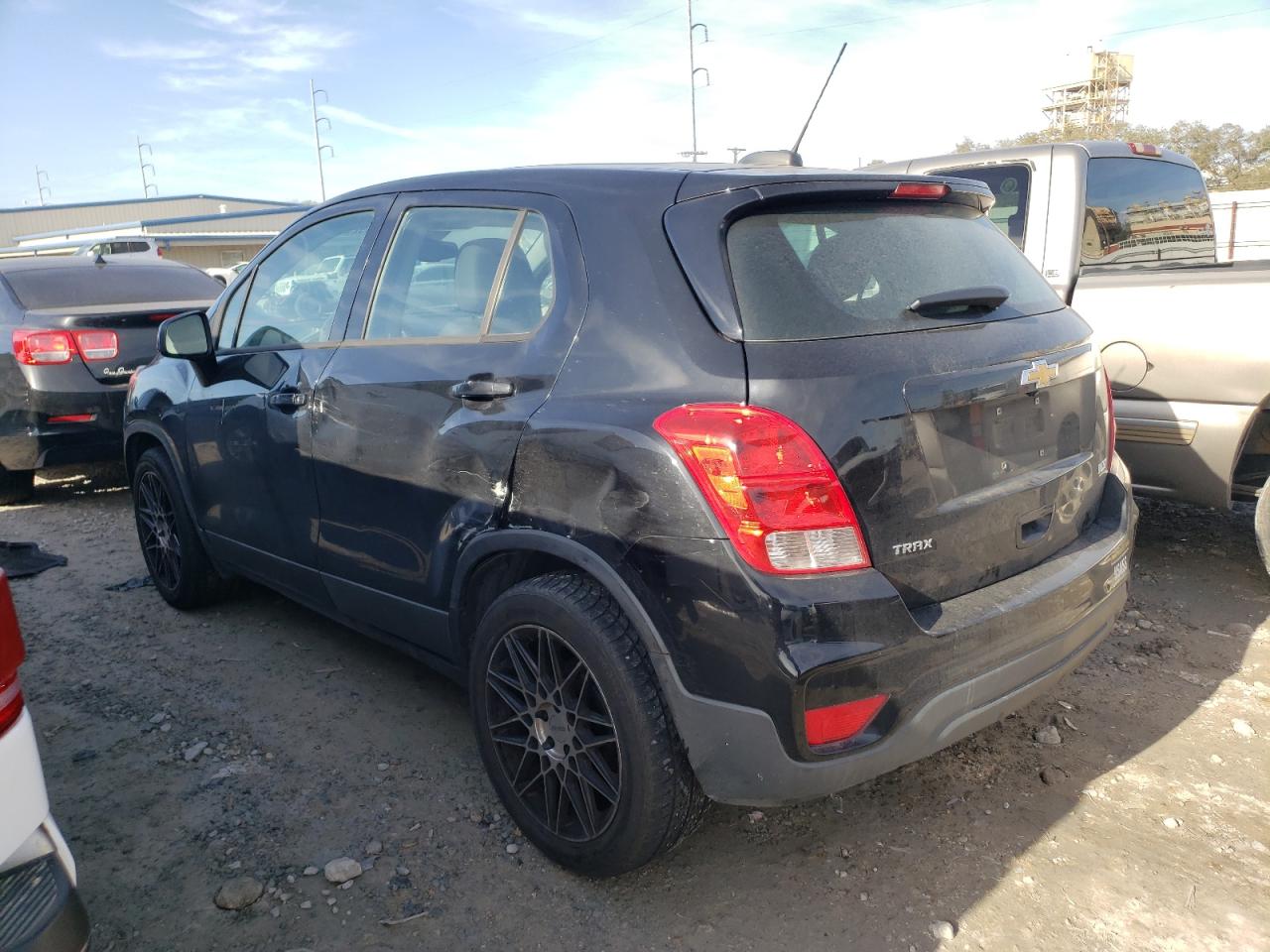 2017 Chevrolet Trax - Image 2