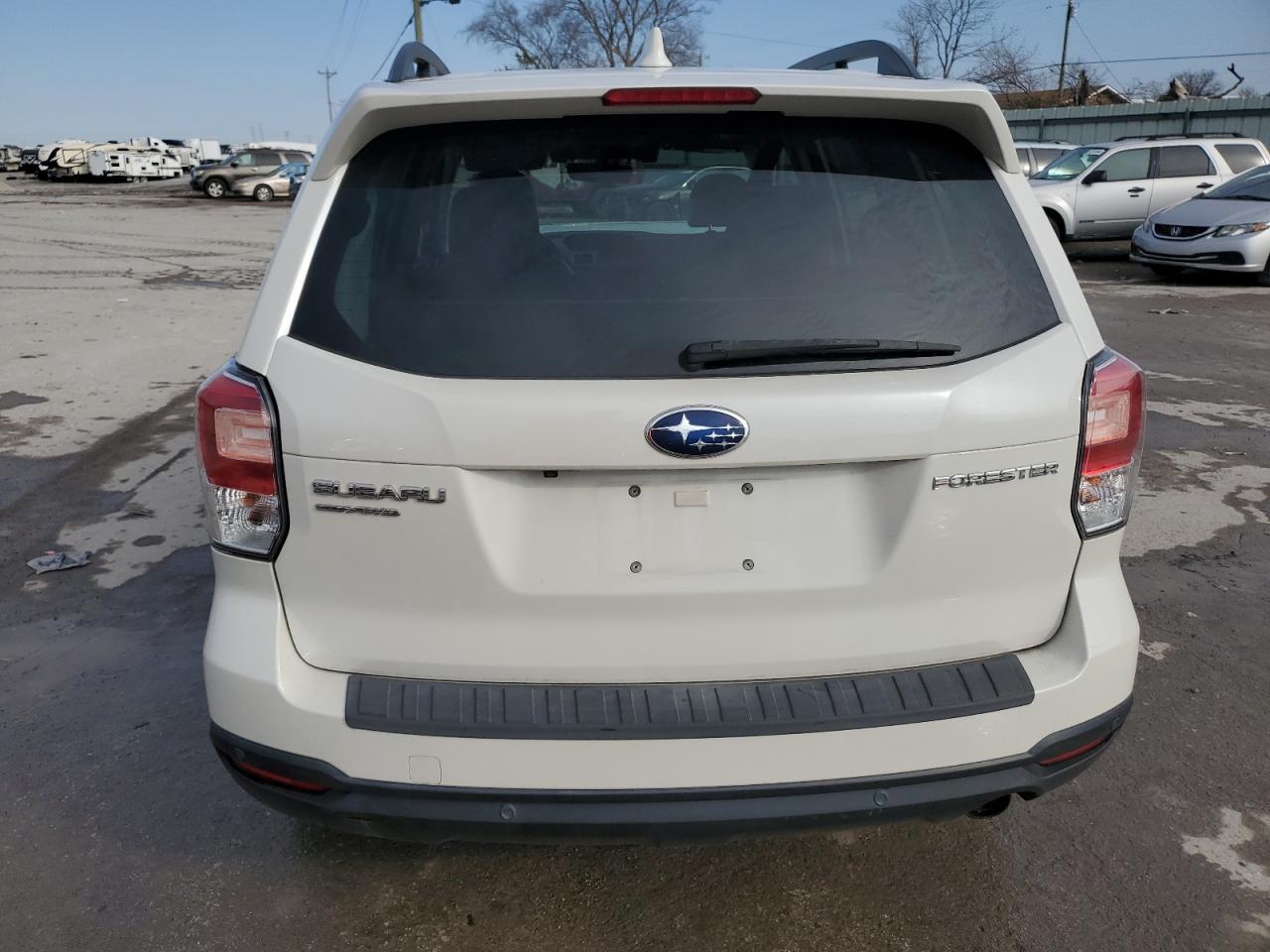 2018 Subaru Forester - Image 6