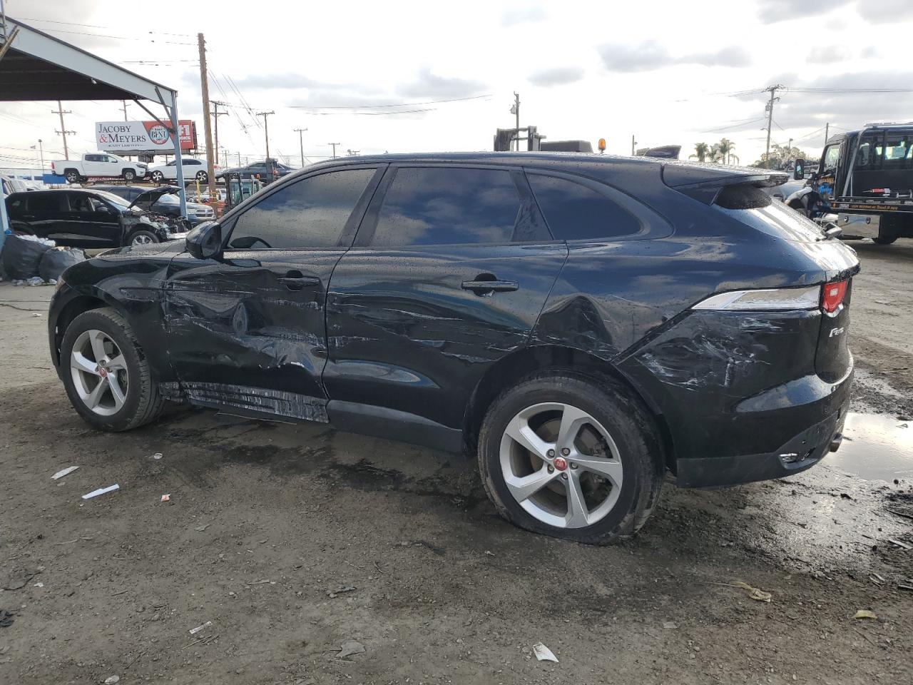 2017 Jaguar F-Pace - Image 2