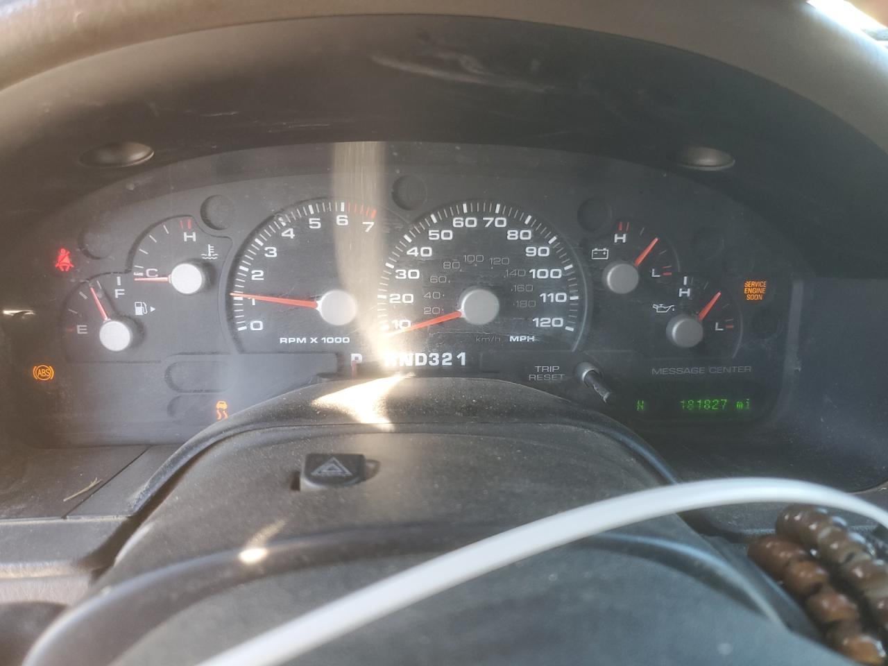 2005 Ford Explorer - Image 9
