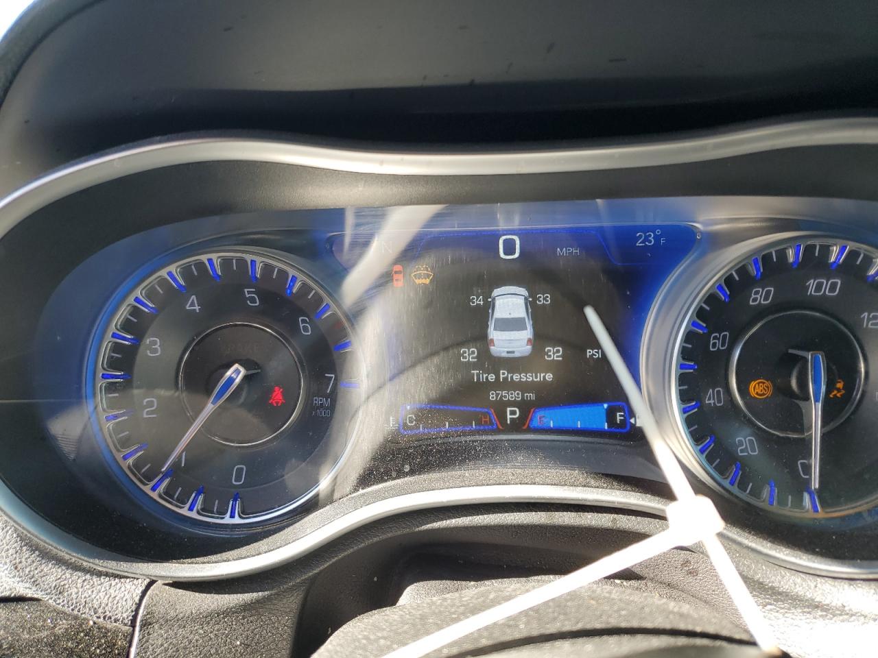 2021 Chrysler 300 - Image 9
