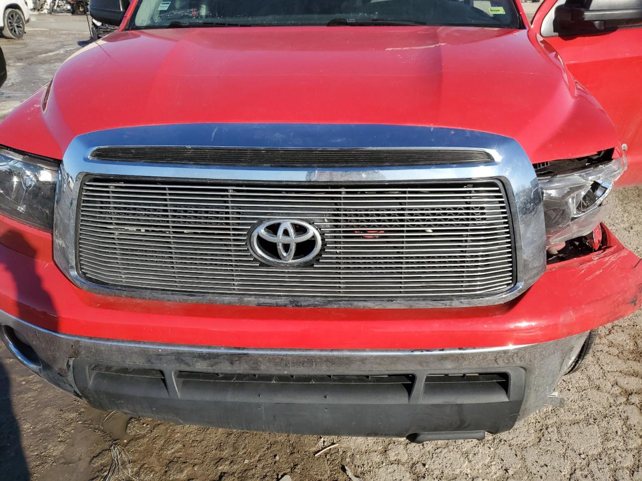 2012 Toyota Tundra - Image 11