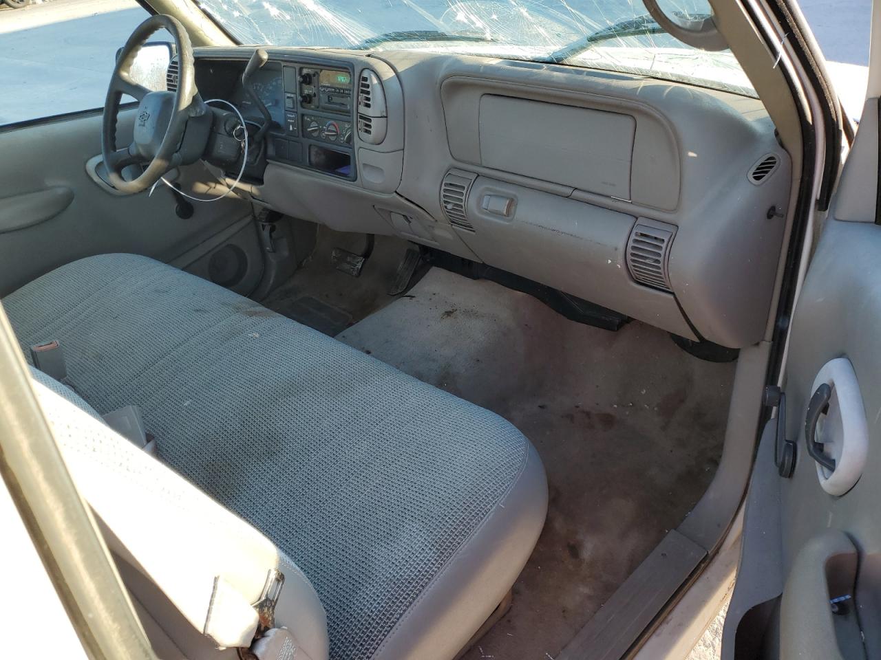 1998 Chevrolet Gmt-400 C1500 VIN: 1GCEC14W0WZ245662 Lot: 87553555