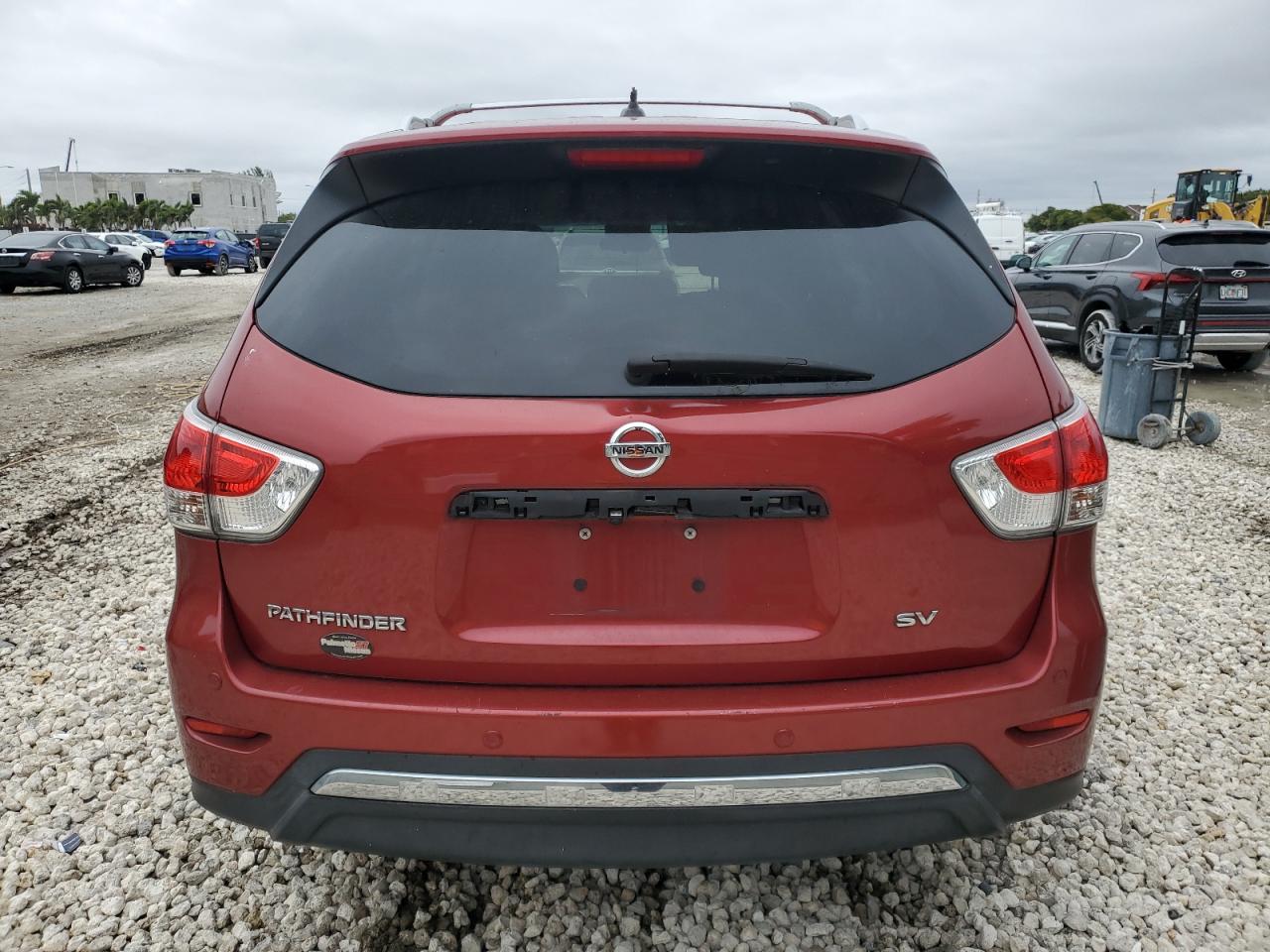 2014 Nissan Pathfinder - Image 6