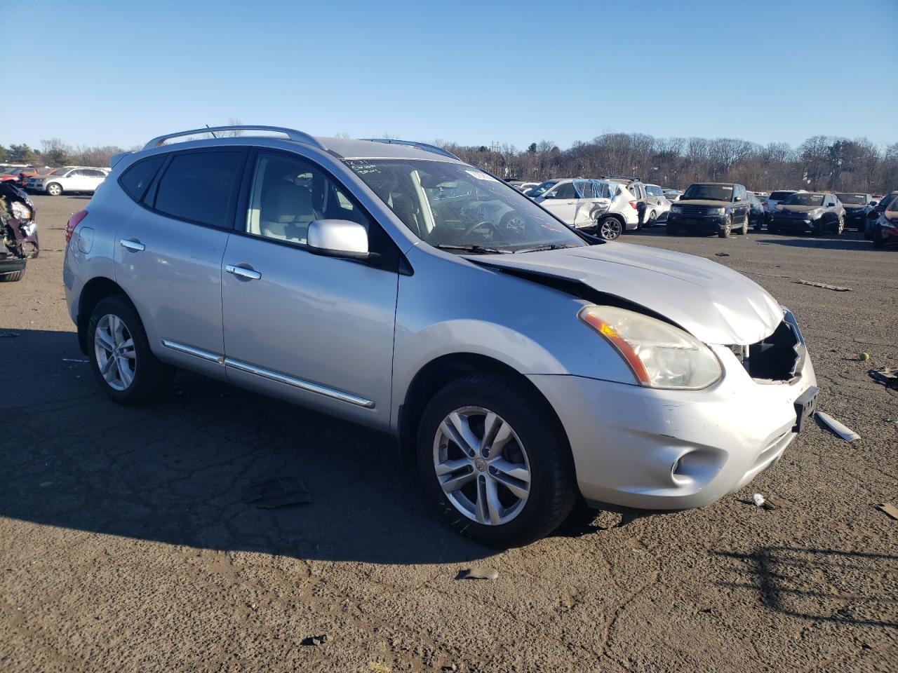 2012 Nissan Rogue - Image 4