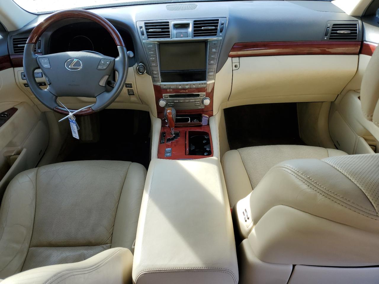 2012 Lexus LS - Image 8