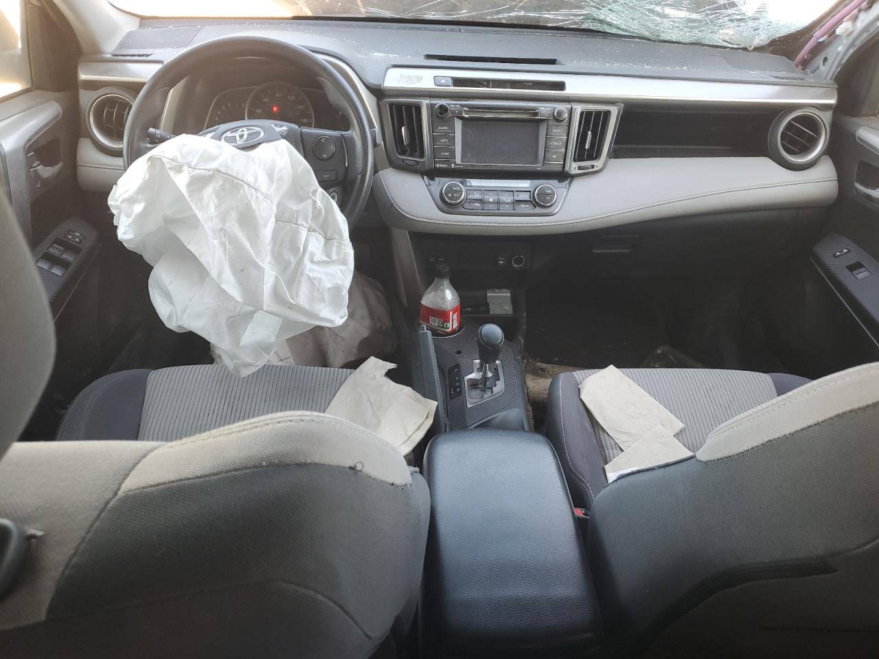 2015 Toyota RAV 4 - Image 8