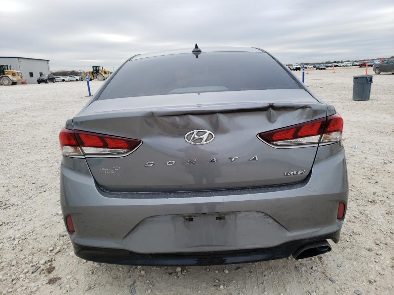2018 Hyundai Sonata - Image 6