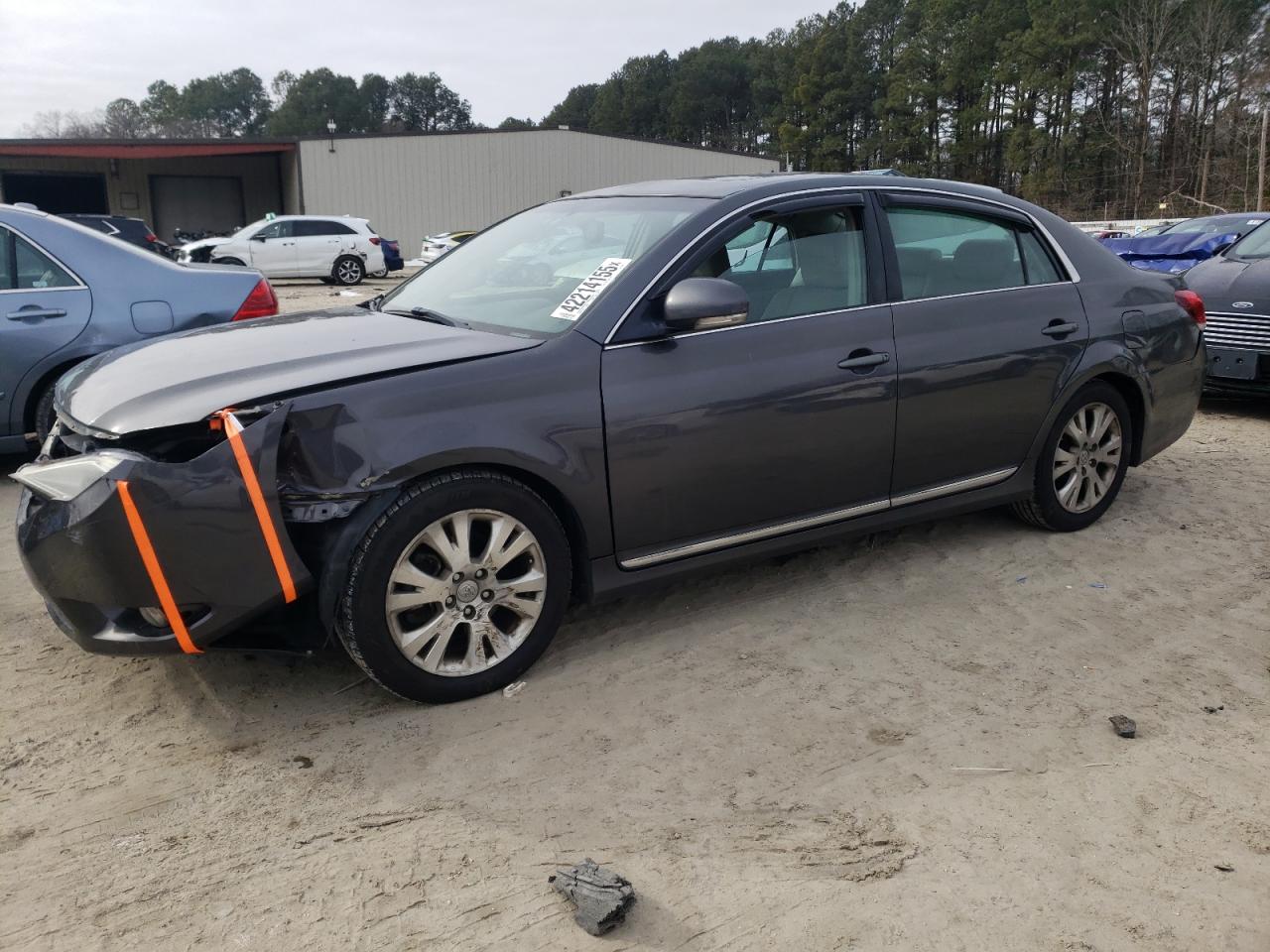 2011 Toyota Avalon - Image 1