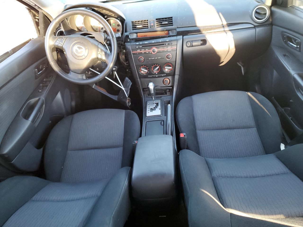 2009 Mazda 3 - Image 8