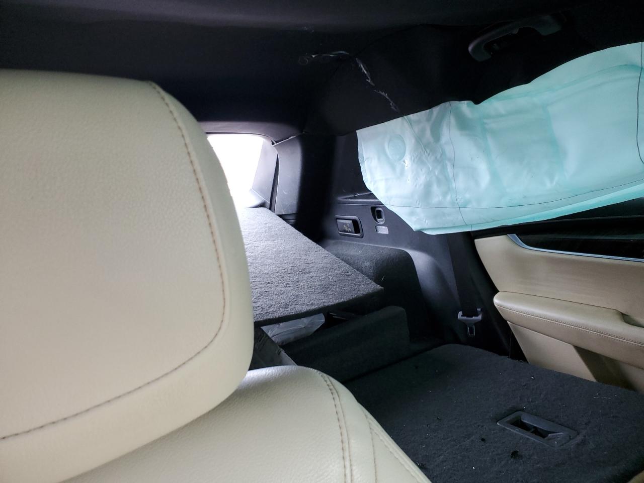 2018 Cadillac XT5 - Image 10