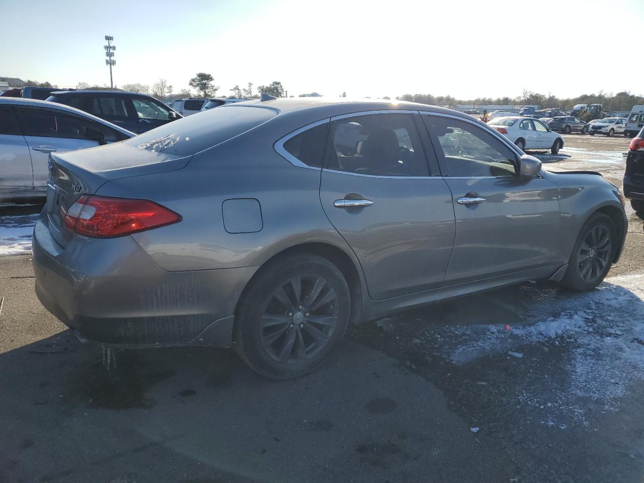2013 Infiniti M - Image 3