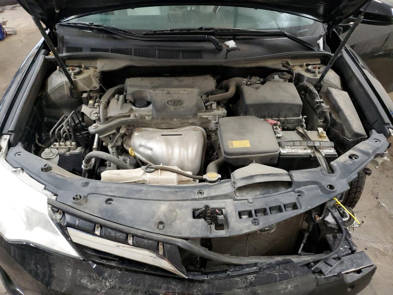 2014 Toyota Camry - Image 11
