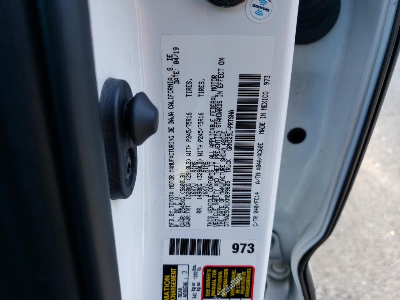 2019 Toyota Tacoma - Image 13