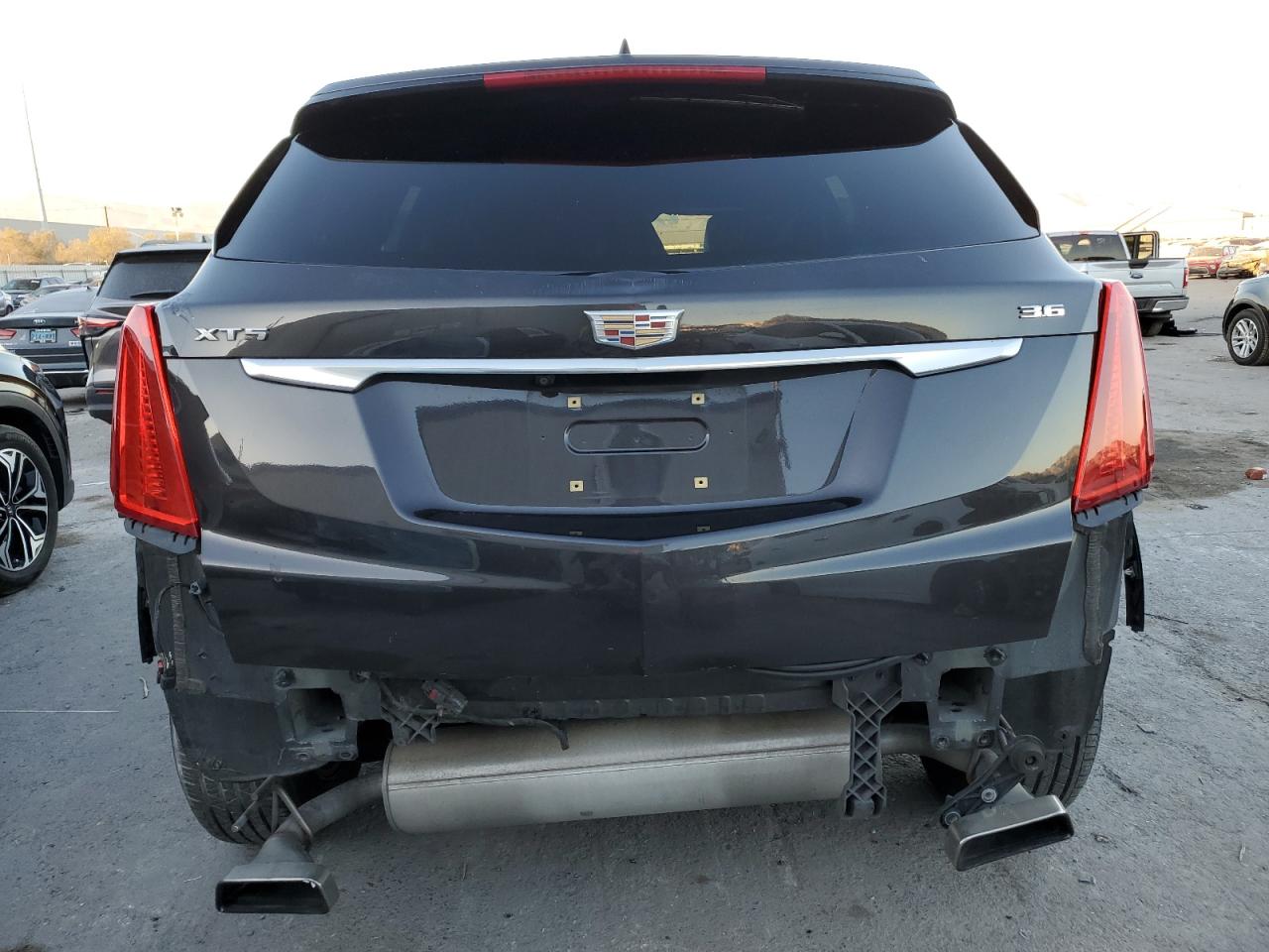 2018 Cadillac XT5 - Image 6