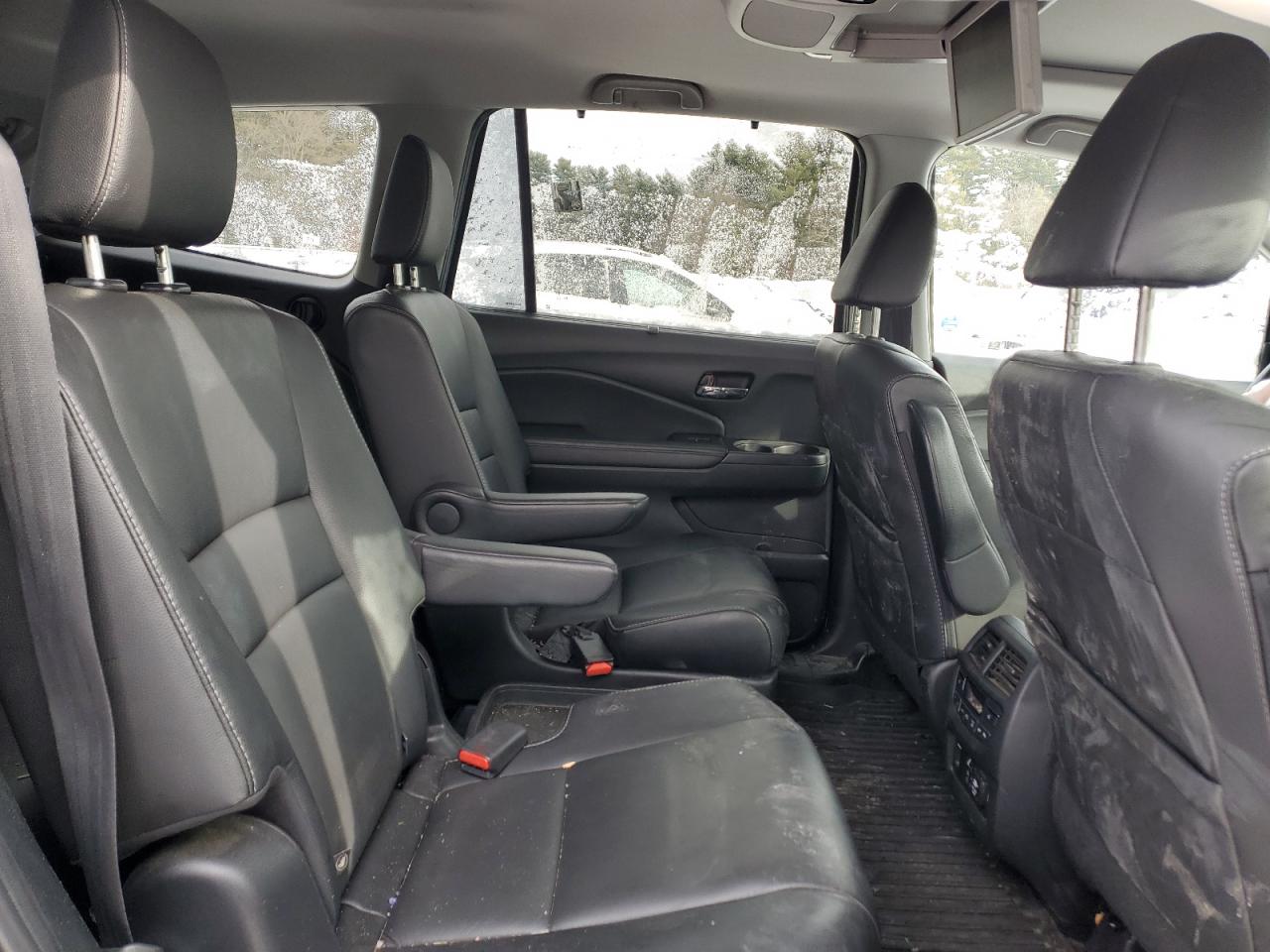 2021 Honda Pilot - Image 11