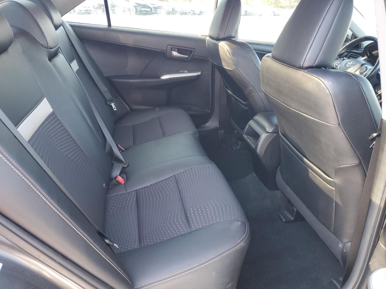 2012 Toyota Camry - Image 10
