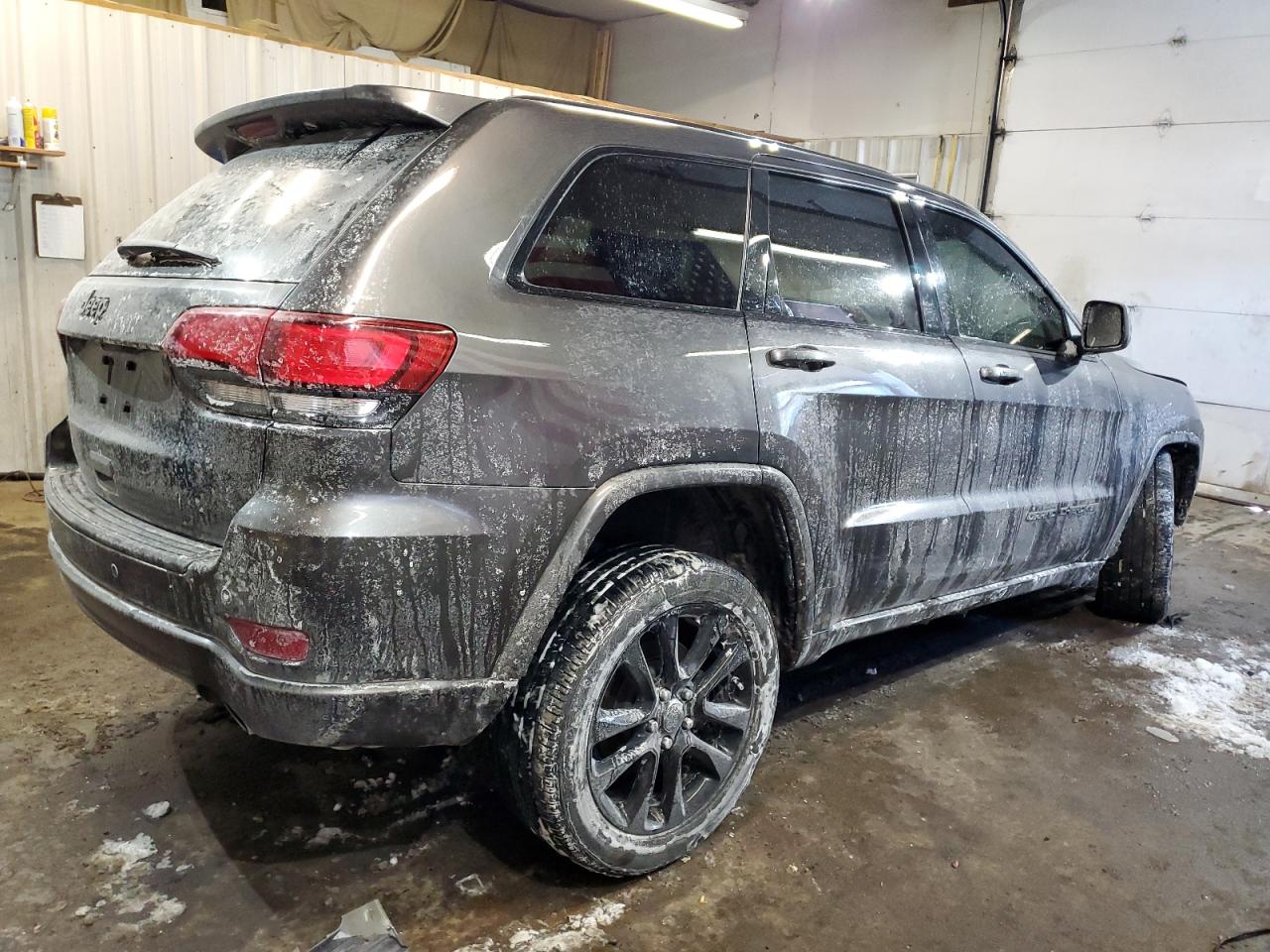 2021 Jeep Grand Cherokee - Image 3