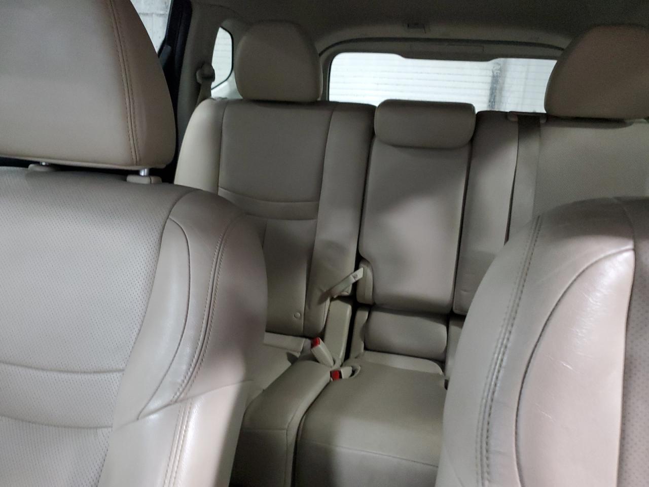 2015 Nissan Rogue - Image 10