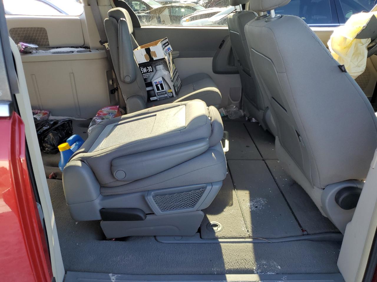 2008 Chrysler Town & Country - Image 11