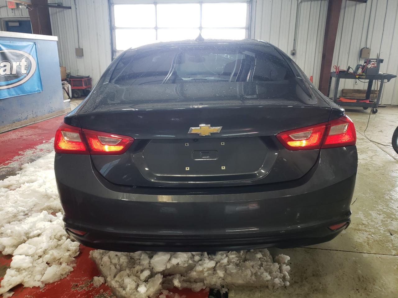 2017 Chevrolet Malibu - Image 6
