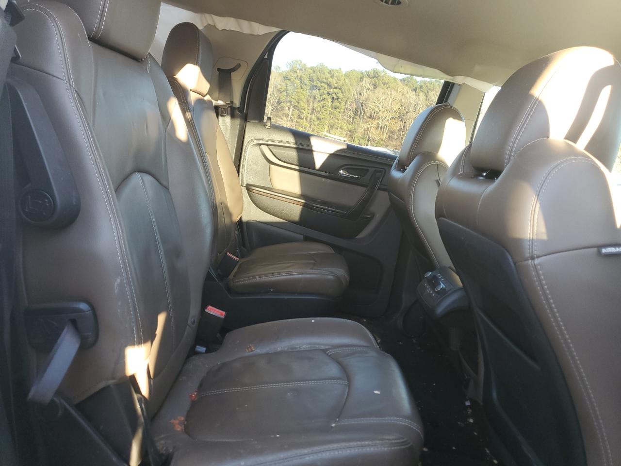 2016 GMC Acadia - Image 11