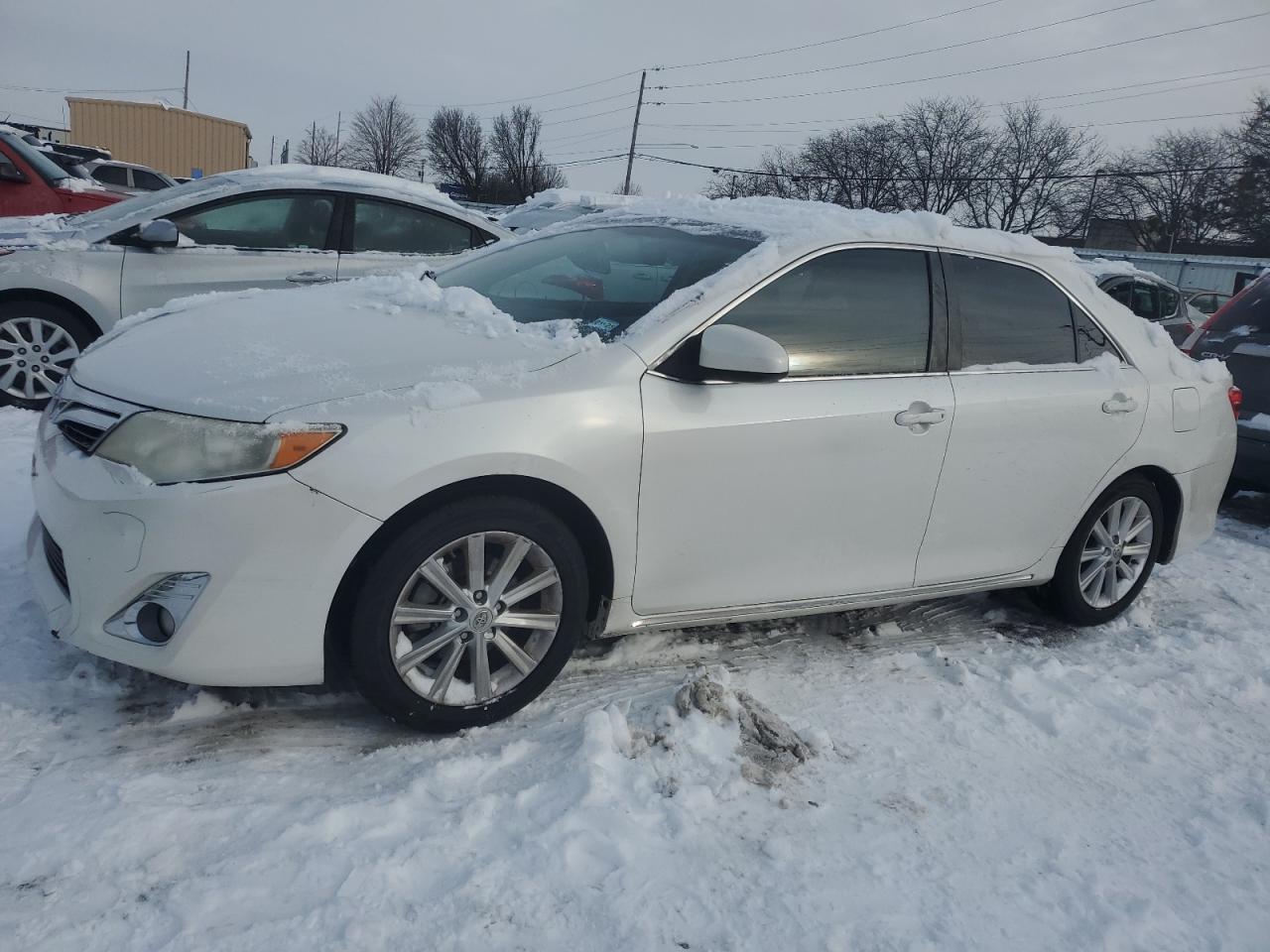 VIN 4T1BF1FK8EU412619 2014 TOYOTA CAMRY no.1