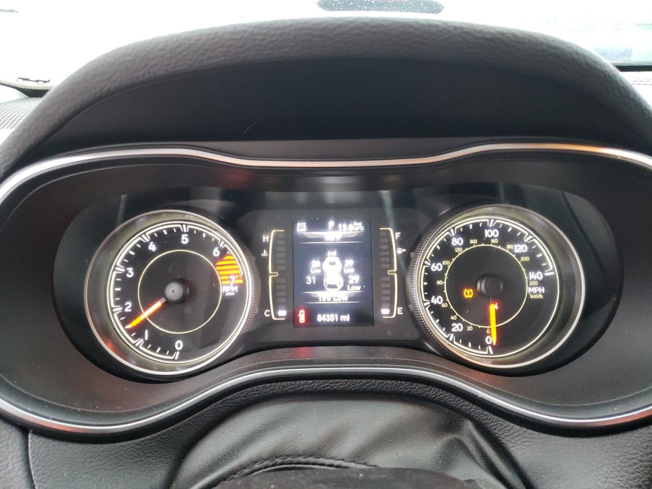 2020 Jeep Grand Cherokee - Image 9