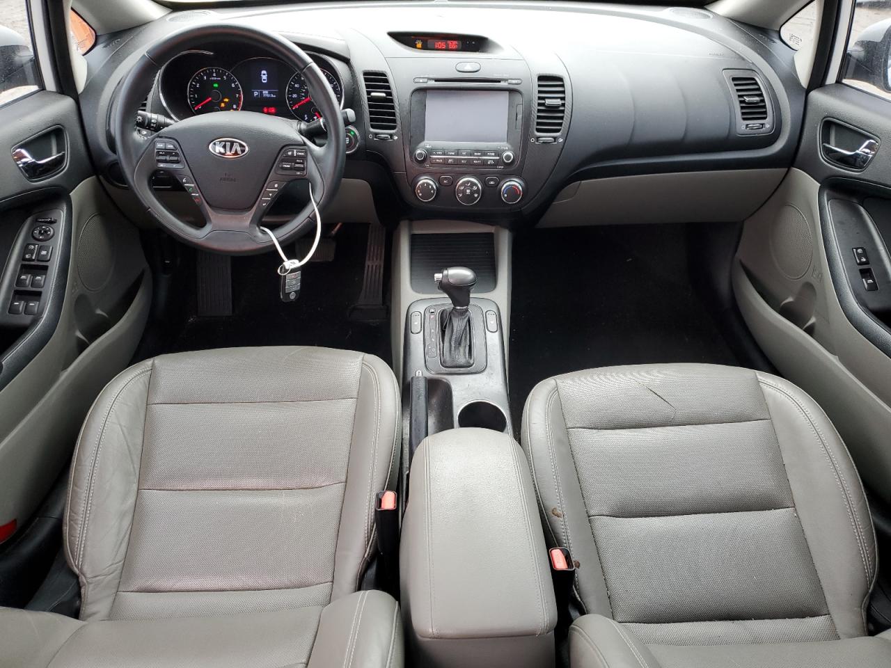2016 Kia Forte - Image 8