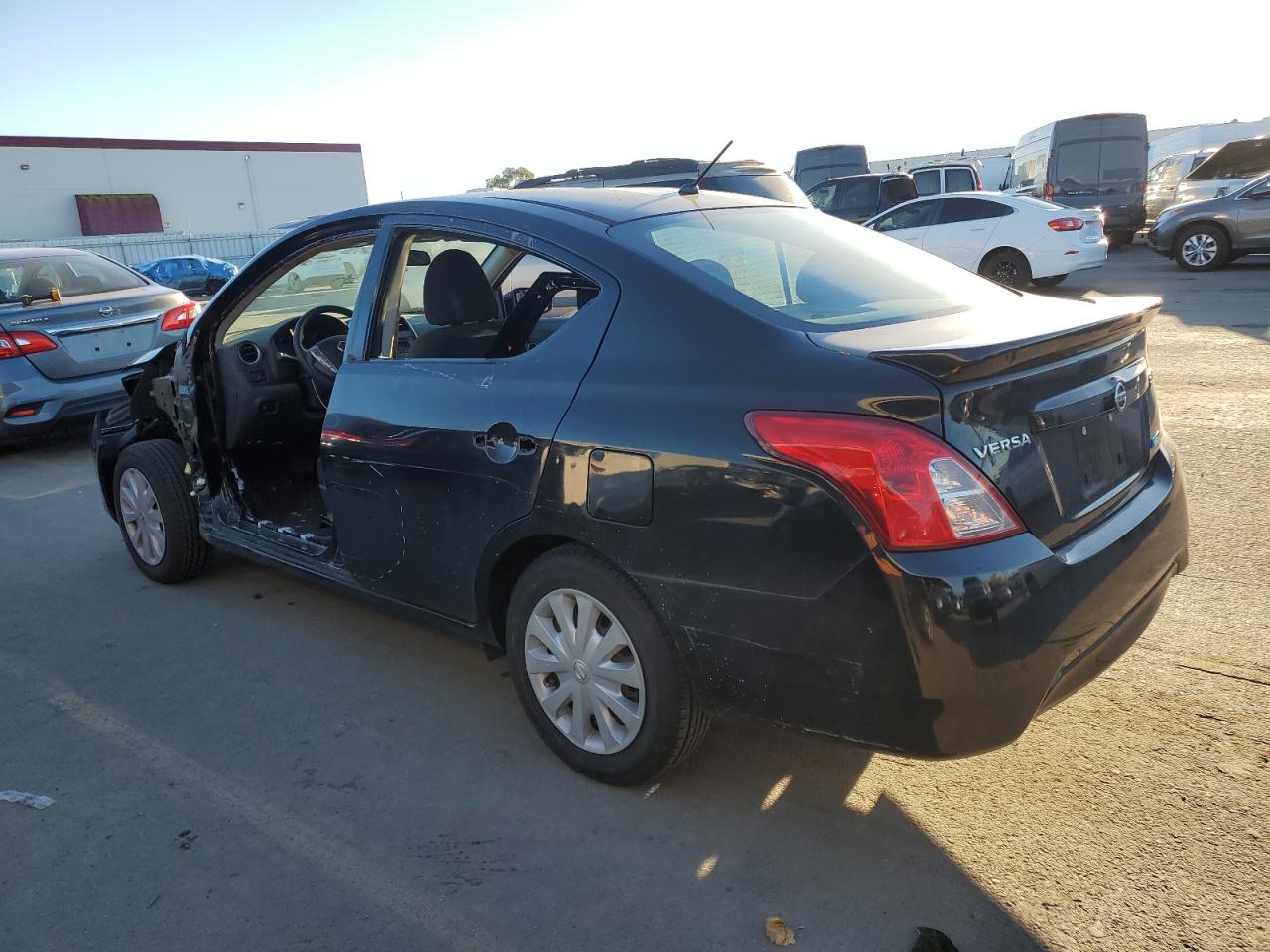 VIN 3N1CN7AP4GL843900 2016 NISSAN VERSA no.2