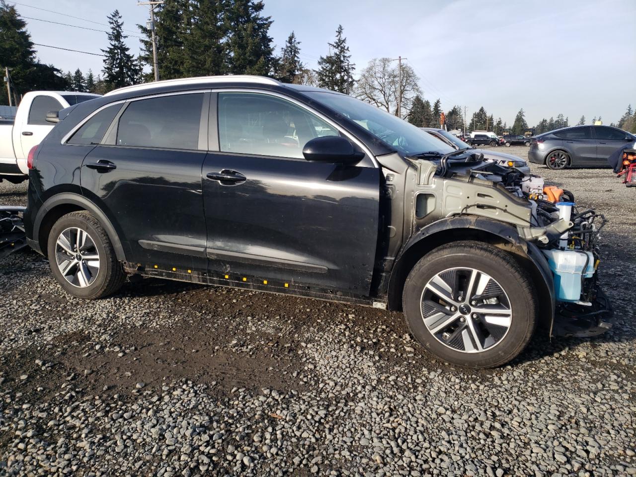 2022 Kia Niro - Image 4