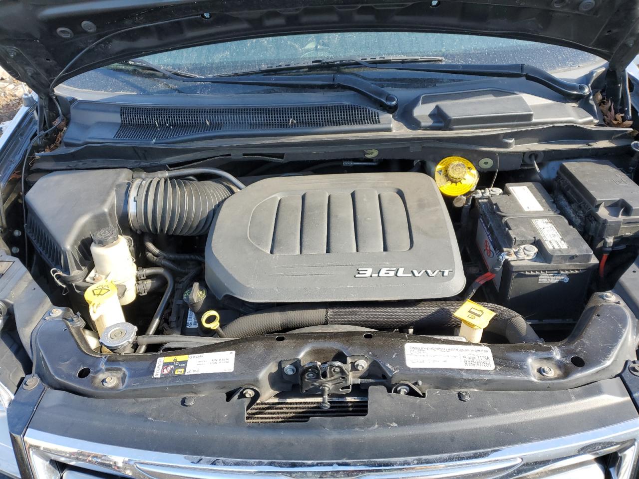 2015 Chrysler Town & Country - Image 12